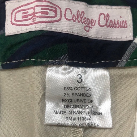 College Classics Notre Dame Fighting Irish Shorts - Picture 7 of 13